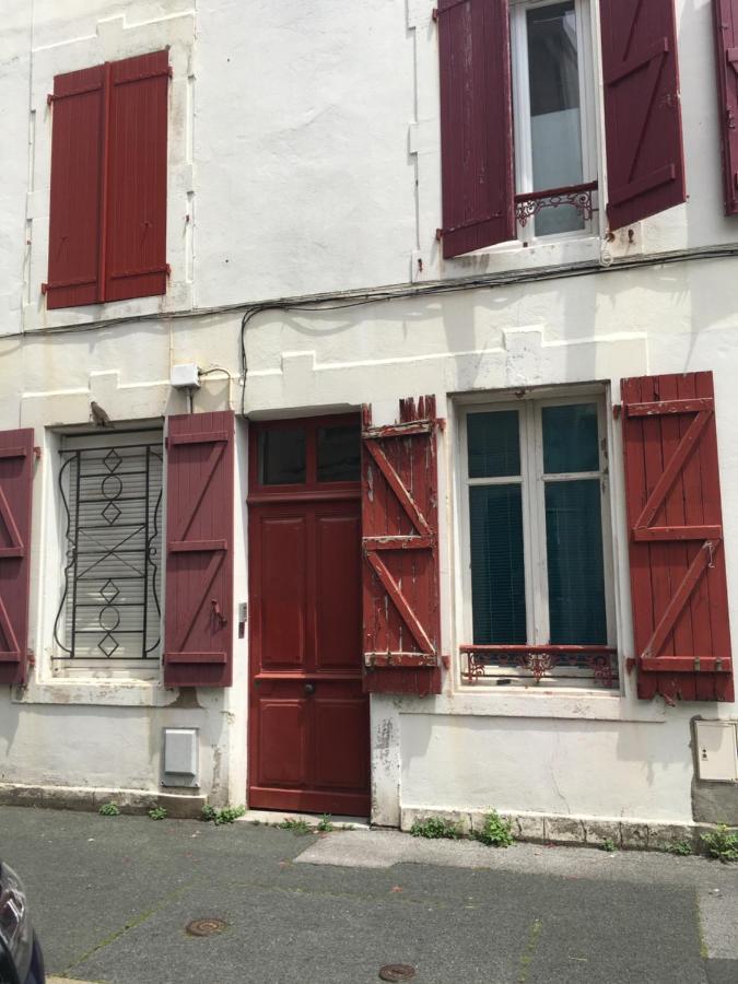 Ferienwohnung Belle Chambre Au Coeur De Bayonne Exterior foto